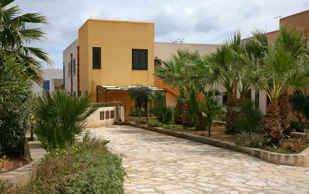 Residence Favonio Favignana Buitenkant foto